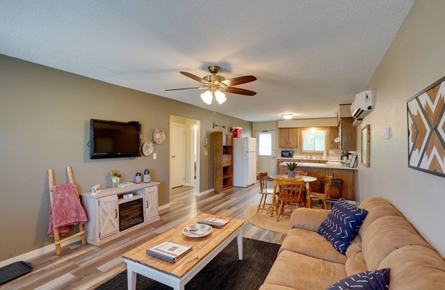 'Sacajawea Suite 1' w/Deck in Heart of Medora!