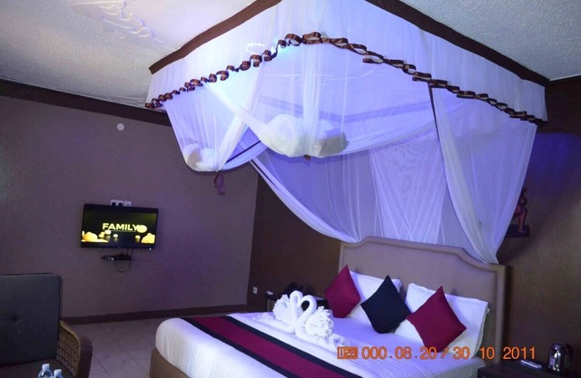 Saffron Beach Bistro & Cottages - Honeymoon Suite 2