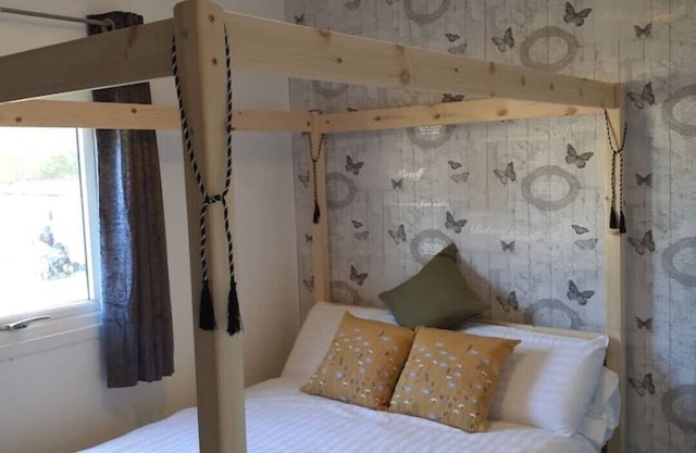 Saffron Cove, Seaside Chalet Bideford
