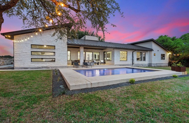 San Gabriel Sangria Views, Pool, River on 2 Acres
