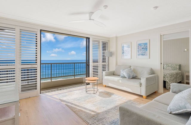 San Simeon 47 - Absolute Beachfront Tugun - Min. 3 Night Stays!