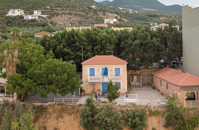 Sand seaside retreat Apartment in Almyros, Kalamata