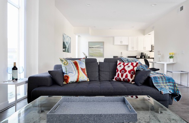 Sanitized Boutique Studio in the Heart of Pasadena