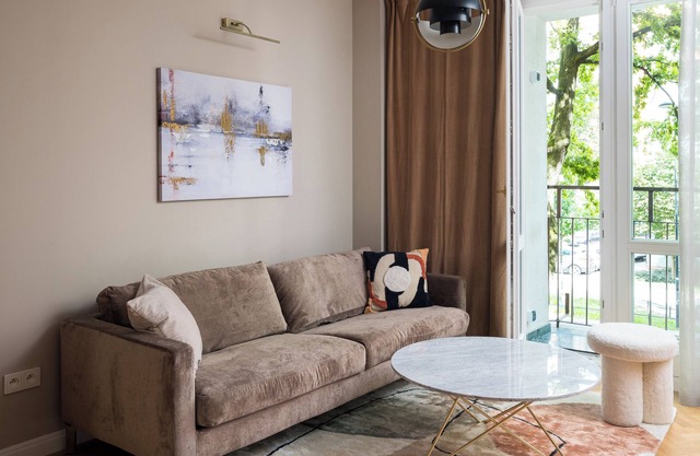 Saska Kępa Deluxe Apartment