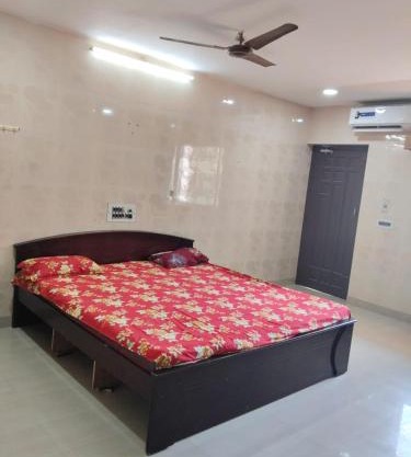 Sathish Guest House