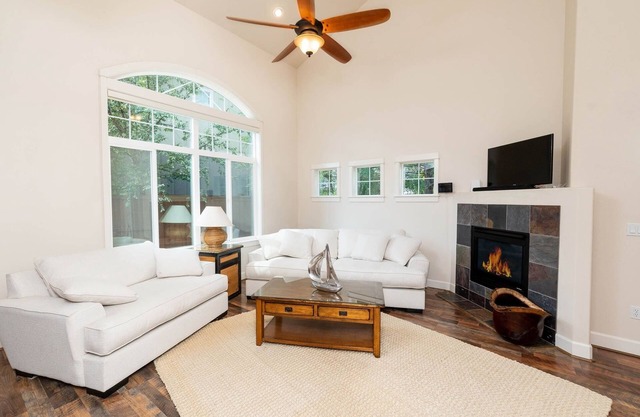 SAVE! MONTHLY, 1 bd +OFFICE, near hospital & downtown