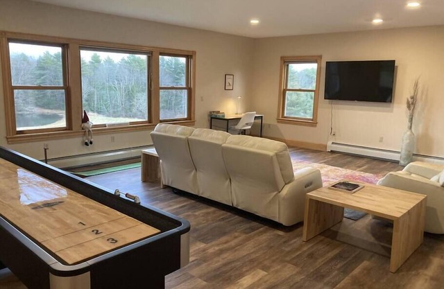 Scenic Game Room at Augusta Road