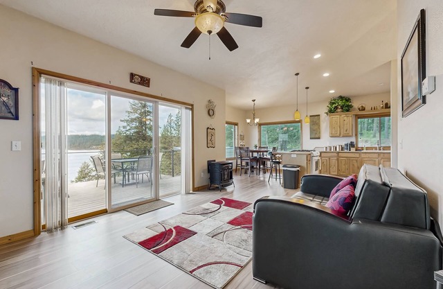 Scenic lakefront retreat w/three decks, a hot tub & a private 48-foot dock
