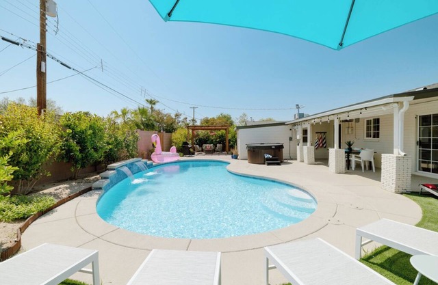 Scottsdale Home - Heated Pool/Hot Tub/Ping Pong Table
