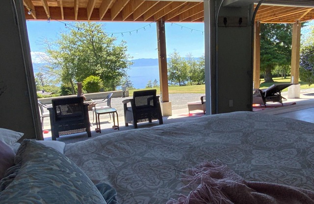 Sea of Serenity Suite - Wide-Open Magical Autumn/Winter Ocean Views are upon us