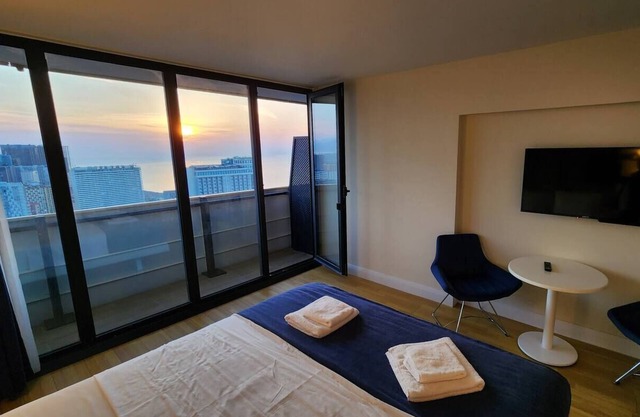 Sea view, 38 floor