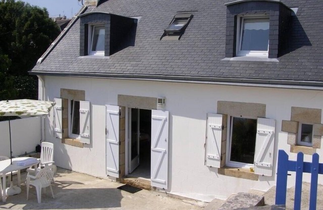 SEASIDE AND BEACHES A 150M OF THE HOUSE, SEA VIEW SOUTH FACING