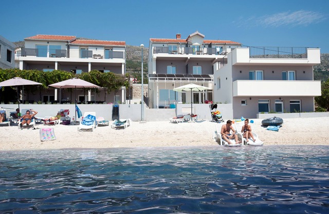 Seaside Luxury Suites