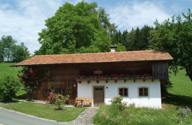 secluded, 300 year old landmarked Holiday Home, renovated