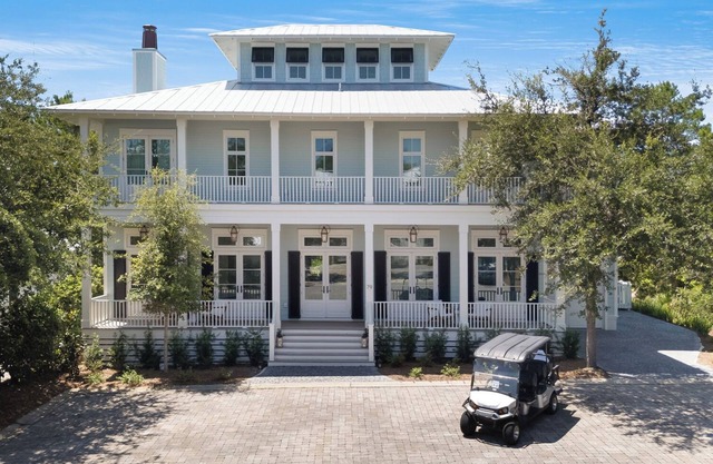 Secluded Luxury w/Golf Cart Near Eastern Lake