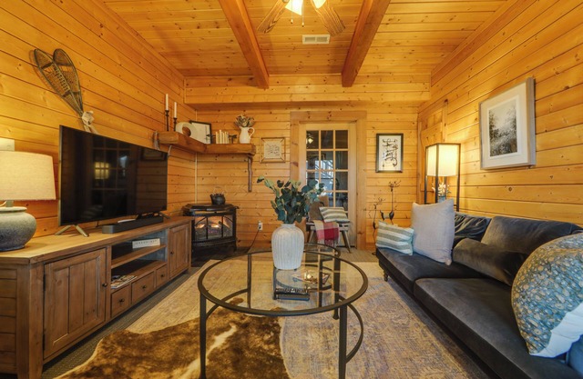 Secluded Mtn-view Retreat in Mars Hill