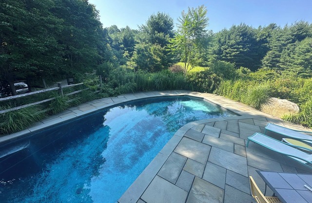 Secluded retreat, 13 acres, solar, pool, river views, pet & child friendly