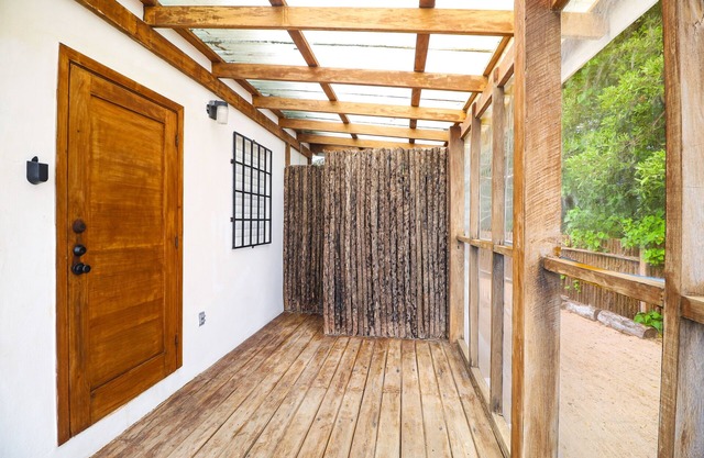 Secluded seaside cabana with beach access, ocean view, hammock & partial AC