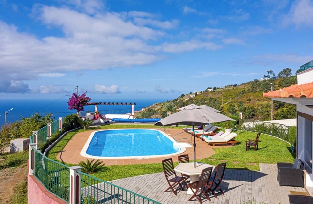 Secluded Tranquil Villa, Stunning Views | Theo's
