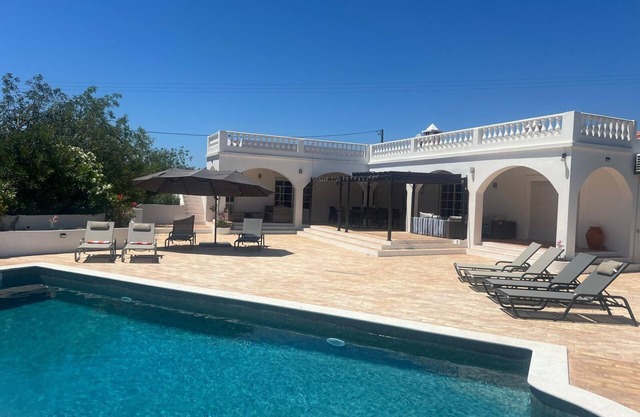 Secluded Villa With Heated Private Pool* Fully Refurbished And Modernised