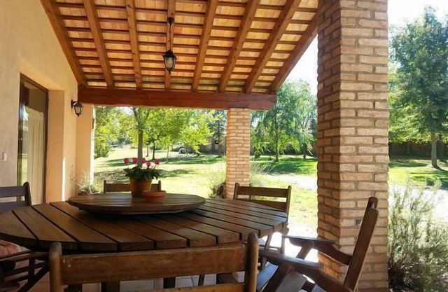 Self catering cottage La Cabanya del Permanyer for 10 people