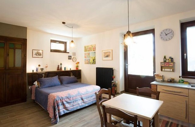 Self catering Residence Masnaiot for 2 people