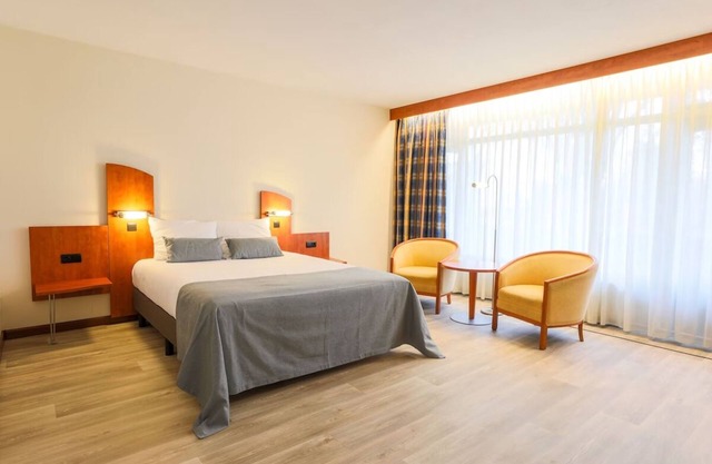 Serene Escape in Bosschenhoofd near top Nature trails, water park & local sites