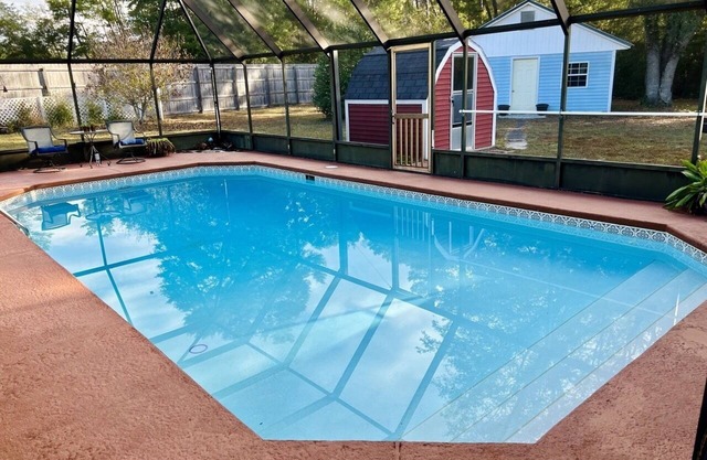 Serene Home with PRIVATE Pool - Near Beaches - Dog Friendly - Firepit&Large Yard