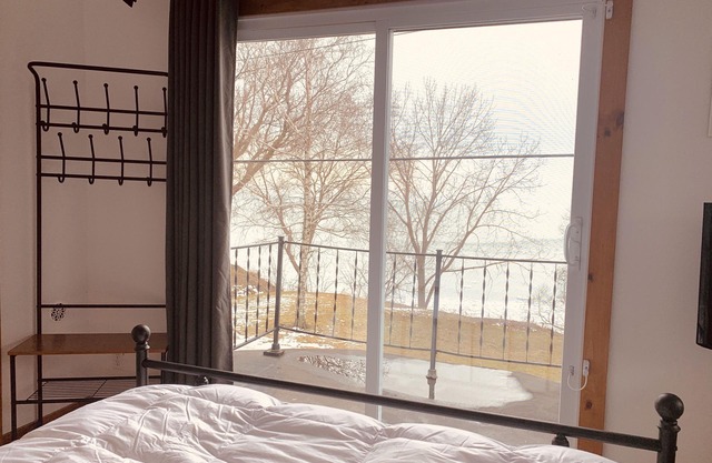 Serenity on the Lake Completely Renovated