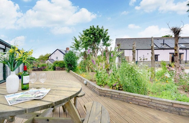 Serenity - One Bedroom House, Sleeps 2