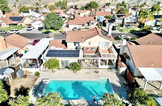 Serenity, Poolside Oasis with Scenic Mountain Views