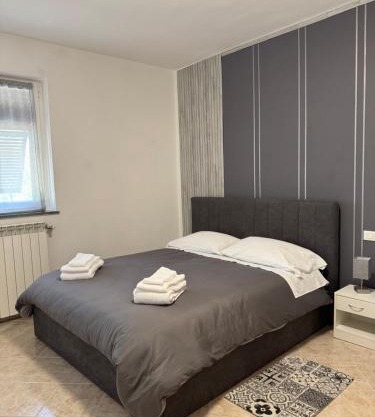 Serravalle Shop&Stay