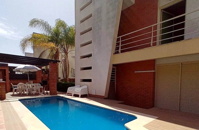 Sesimbra Charming Pool Duplex BBK & Garden