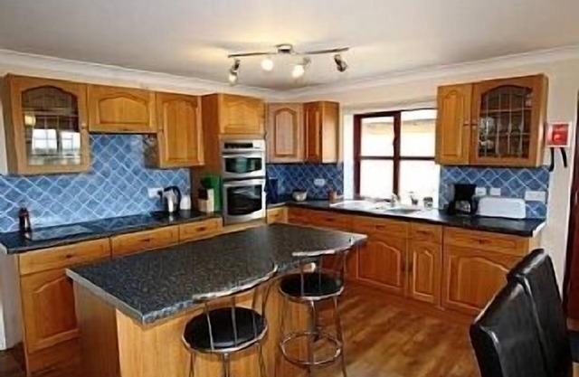 Set In The Cornish Countryside, Ideal Location For Exploring all of Cornwall