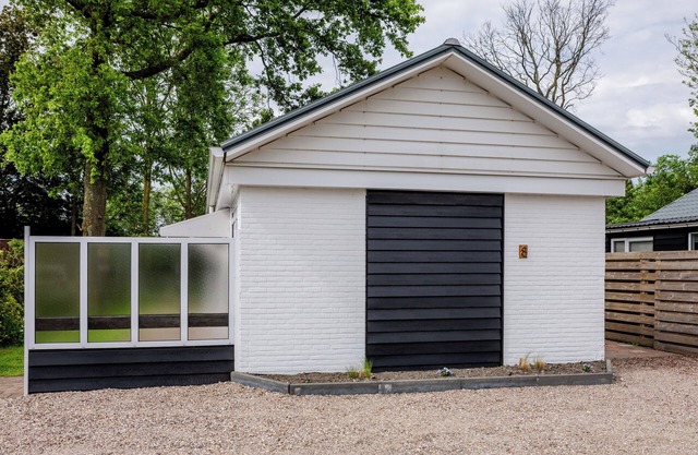 Sfeervolle Bungalow op Vakantiepark Baarland