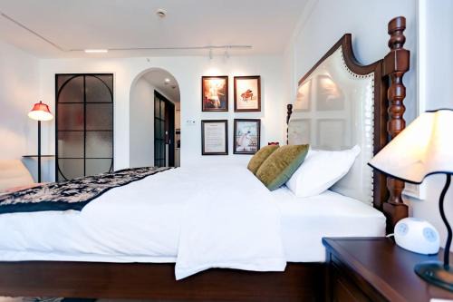 Shanghai Hills & Panorama River Suite Close to Metro Line 4