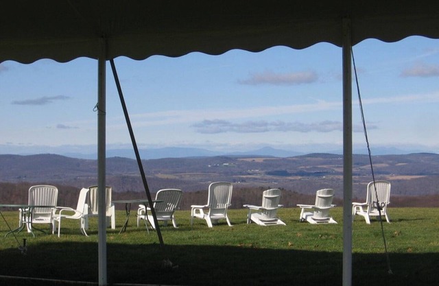 Sharon Country Estate On 300 Acres With 100 Mile Views