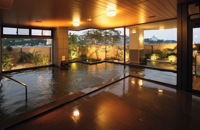 Shiraraso Grand Hotel
