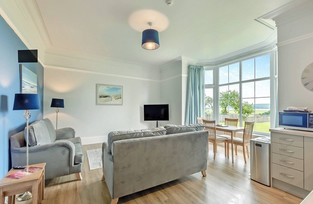 Silverdale Apartment