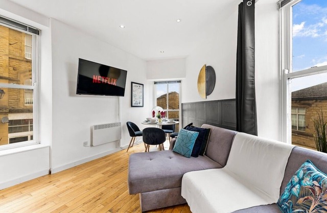 Simple 2 Bed in Central Dewsbury - Sleep 5