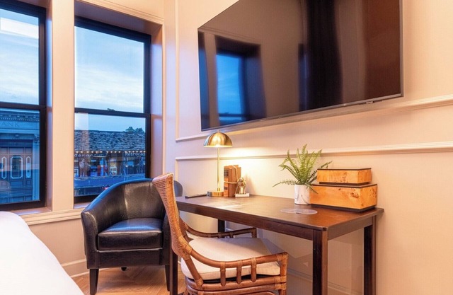 Sinclair Suites