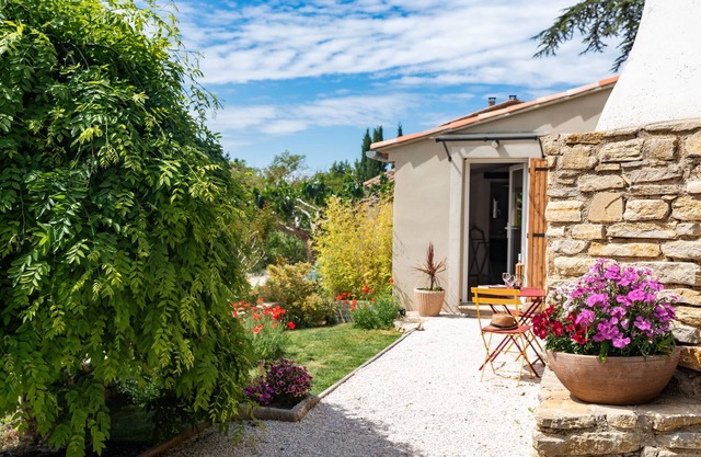 Single room-Le Ventoux-Comfort-Ensuite with Bath-Countryside view
