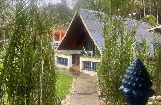 Sitio Aconchegante e Tranquilo Para Quem Busca Sussego em Meio da Natureza