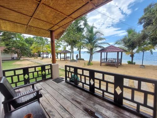 Siuri Cottages & Restaurant
