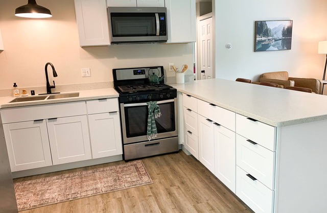 Skyline Suites, Soldotna, AK - Close to Sports complex and Tsalteshi trails
