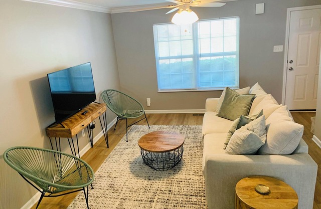 Sleek Retreat w/Modern Fresh Vibes!