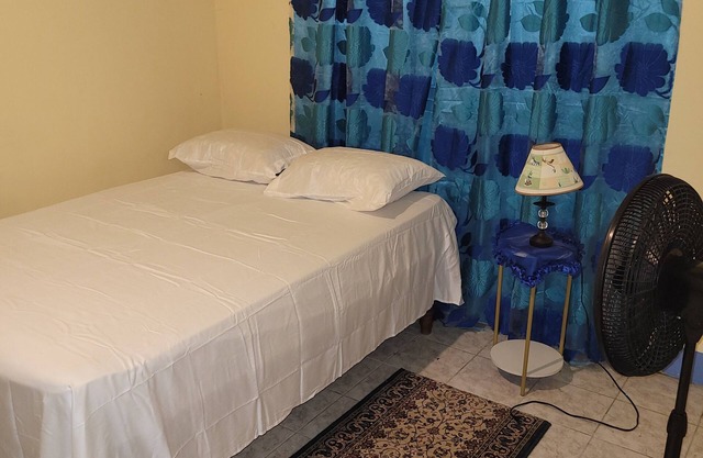 Sleeps 4 or more with parking off streets