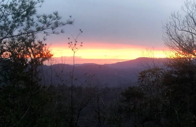 Sleeps 6! Private Suite NC Mountain views of Blue Ridge Parkway