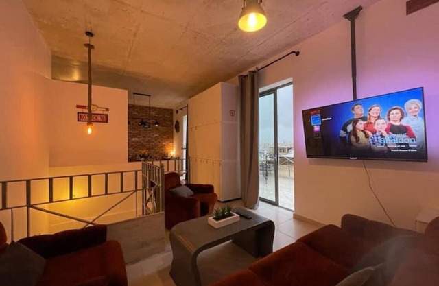 Sliema Cozy Industrial Townhouse