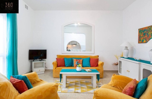 SLM053 - MB · A comfy Seafront 1BR APT, in Tower Road in Sliema
